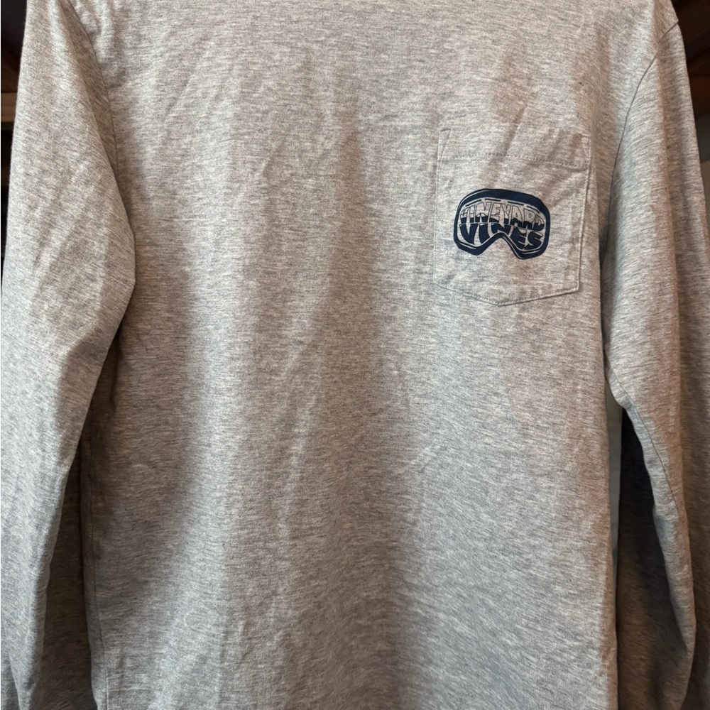 Vineyard Vines Gray Shirt with Navy Logo